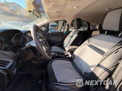 2012 Ford Focus SE Hatchback - zdjęcie 17 z 27 - miniatura