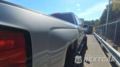 2018 Chevrolet Silverado 1500 Custom Crew Cab Short Bed 1CX - zdjęcie 26 z 31 - miniatura