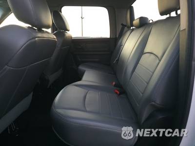 2016 Ram 2500 Tradesman Crew Cab Medium Bed - zdjęcie 13 z 21 - miniatura