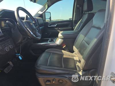 2025 Chevrolet Silverado 2500HD LTZ Crew Cab Medium Bed 1LZ - zdjęcie 7 z 27 - miniatura