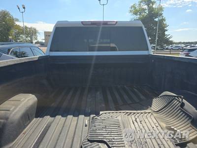 2025 Chevrolet Silverado 2500HD LTZ Crew Cab Medium Bed 1LZ - zdjęcie 16 z 27 - miniatura