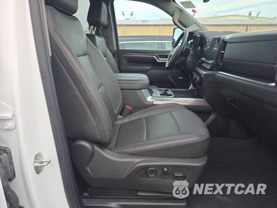 2025 Chevrolet Silverado 2500HD LTZ Crew Cab Medium Bed 1LZ - zdjęcie 8 z 20 - miniatura