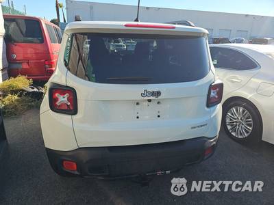2016 Jeep Renegade Sport - zdjęcie 5 z 31 - miniatura