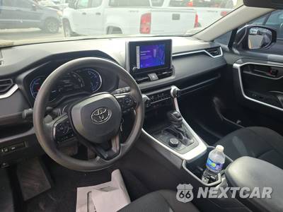 2024 Toyota RAV4 Hybrid LE - zdjęcie 11 z 27 - miniatura