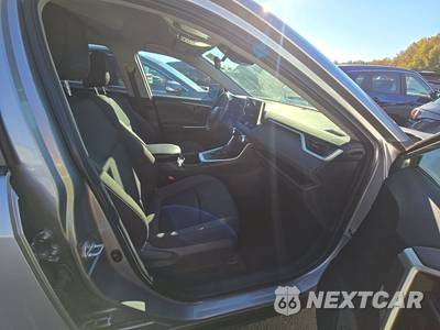 2023 Toyota RAV4 Hybrid LE - zdjęcie 8 z 29 - miniatura
