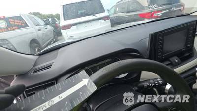 2022 Toyota RAV4 Hybrid XLE - zdjęcie 26 z 33 - miniatura