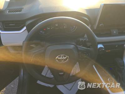 2024 Toyota RAV4 Hybrid XLE - zdjęcie 10 z 21 - miniatura