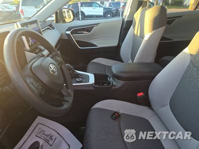 2024 Toyota RAV4 Hybrid XLE - zdjęcie 7 z 21 - miniatura