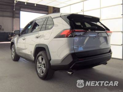 2022 Toyota RAV4 Hybrid XLE - zdjęcie 6 z 33 - miniatura