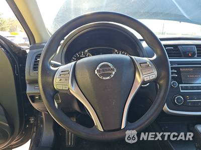 2016 Nissan Altima 2.5 S - zdjęcie 10 z 41 - miniatura