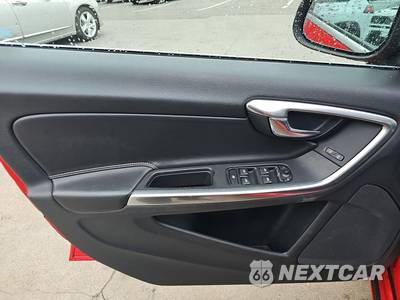 2013 Volvo S60 T6 R-Design Platinum - zdjęcie 9 z 37 - miniatura