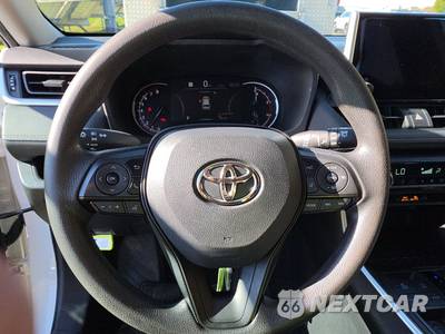 2024 Toyota RAV4 XLE - zdjęcie 10 z 19 - miniatura