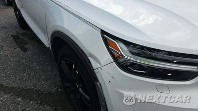 2022 Volvo XC40 T5 R-Design - zdjęcie 27 z 34 - miniatura