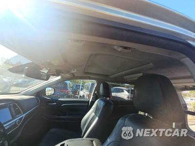 2017 Toyota Highlander Limited - zdjęcie 18 z 31 - miniatura