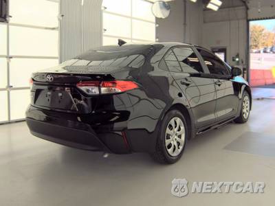 2026 Toyota Corolla LE Sedan - zdjęcie 4 z 35 - miniatura