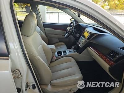 2011 Subaru Outback 3.6R Limited w/Power Moonroof & Navigation - zdjęcie 8 z 30 - miniatura