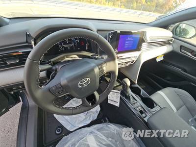 2026 Toyota Camry SE - zdjęcie 16 z 26 - miniatura