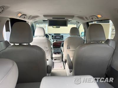 2013 Toyota Sienna XLE 7-Passenger 119.3" WB - zdjęcie 11 z 40 - miniatura