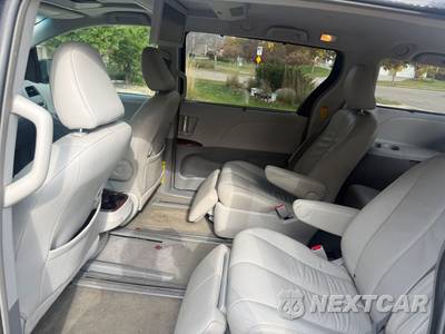 2013 Toyota Sienna XLE 7-Passenger 119.3" WB - zdjęcie 14 z 40 - miniatura