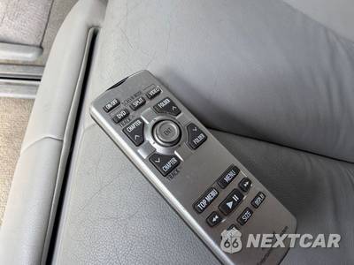 2013 Toyota Sienna XLE 7-Passenger 119.3" WB - zdjęcie 18 z 40 - miniatura