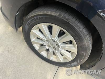 2013 Toyota Sienna XLE 7-Passenger 119.3" WB - zdjęcie 40 z 40 - miniatura