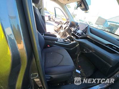 2024 Toyota Highlander Hybrid LE - zdjęcie 8 z 25 - miniatura