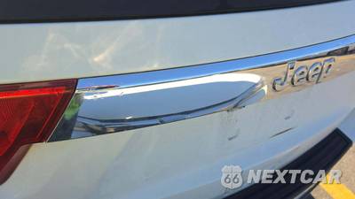 2011 Jeep Grand Cherokee Laredo - zdjęcie 32 z 40 - miniatura