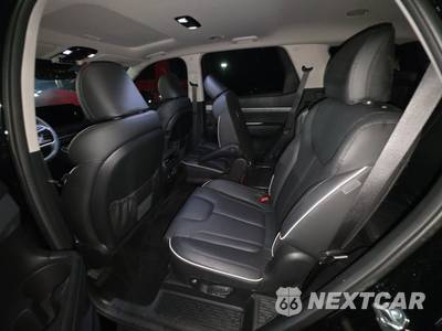 2025 Hyundai Palisade SEL Premium 7-Passenger - zdjęcie 13 z 39 - miniatura