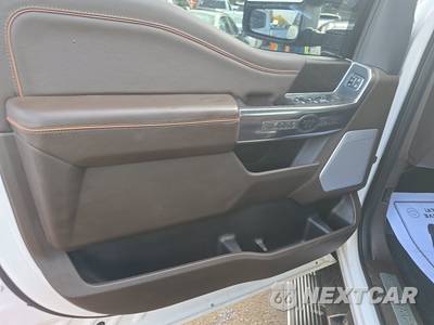 2024 Ford Super Duty F-250 King Ranch Crew Cab Medium Bed - zdjęcie 3 z 11 - miniatura