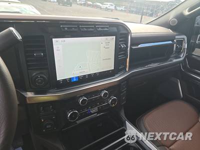 2024 Ford Super Duty F-250 King Ranch Crew Cab Medium Bed - zdjęcie 5 z 11 - miniatura