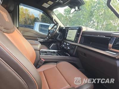 2024 Ford Super Duty F-250 King Ranch Crew Cab Medium Bed - zdjęcie 2 z 11 - miniatura