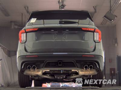 2025 Ford Explorer ST - zdjęcie 7 z 31 - miniatura