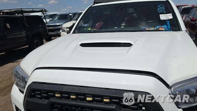 2020 Toyota Tacoma TRD Sport Crew Cab Medium Bed - zdjęcie 28 z 42 - miniatura
