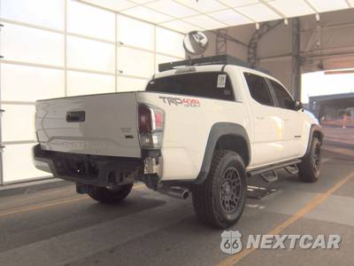 2020 Toyota Tacoma TRD Sport Crew Cab Medium Bed - zdjęcie 4 z 42 - miniatura