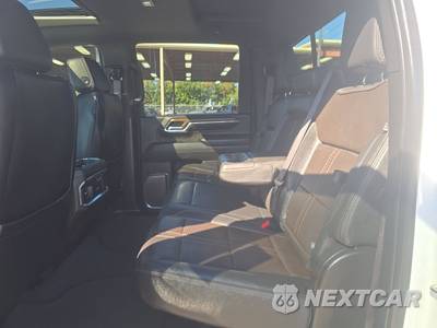 2024 Chevrolet Silverado 2500HD High Country Crew Cab Medium Bed 3LZ - zdjęcie 13 z 31 - miniatura