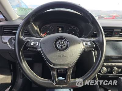 2020 Volkswagen Passat 2.0T R-Line - zdjęcie 10 z 43 - miniatura