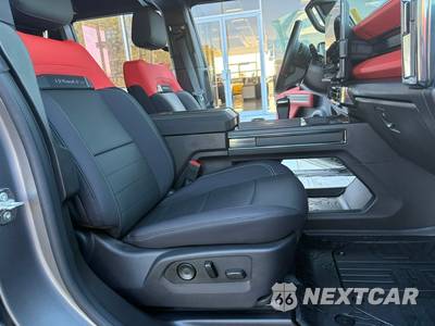 2026 GMC HUMMER EV SUV 3X - zdjęcie 24 z 40 - miniatura