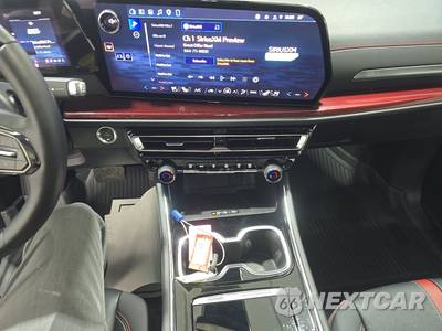 2026 Chevrolet Traverse RS - zdjęcie 11 z 20 - miniatura