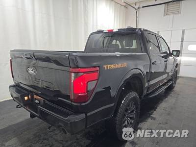 2026 Ford F-150 Tremor Crew Cab Short Bed - zdjęcie 4 z 20 - miniatura