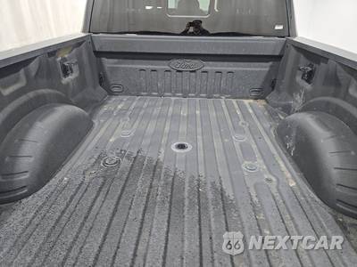 2025 Ford Super Duty F-350 LARIAT Crew Cab Medium Bed - zdjęcie 16 z 27 - miniatura