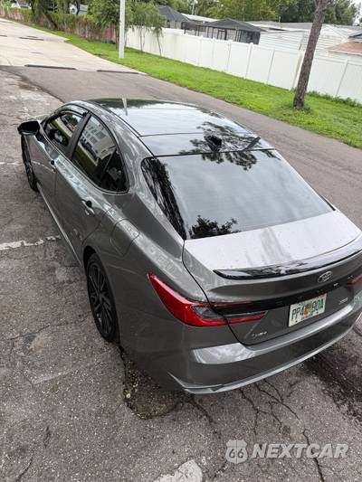 2025 Toyota Camry - zdjęcie 3 z 9 - miniatura