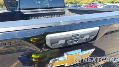 2023 Chevrolet Silverado 2500HD High Country Crew Cab Medium Bed 3LZ - zdjęcie 22 z 25 - miniatura