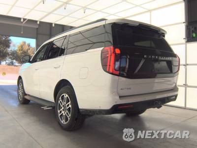 2025 Ford Expedition Active - zdjęcie 2 z 23 - miniatura