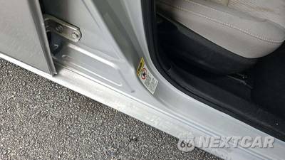 2014 Toyota Corolla LE Plus - zdjęcie 34 z 38 - miniatura