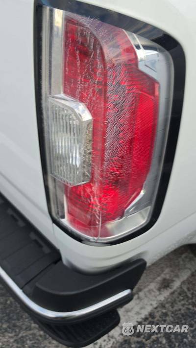 2016 GMC Canyon Extended Cab Long Bed 2VL w/Rear Doors - zdjęcie 22 z 23 - miniatura