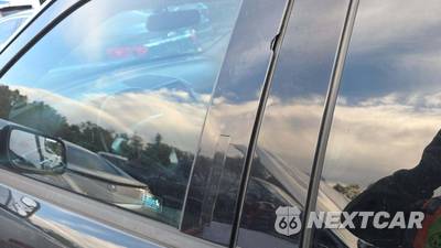 2014 Ford Explorer XLT - zdjęcie 36 z 48 - miniatura