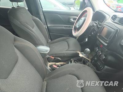 2016 Jeep Renegade 75th Anniversary Edition - zdjęcie 8 z 36 - miniatura