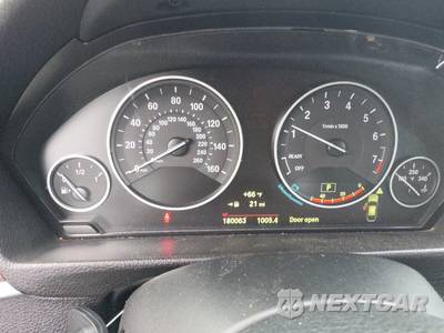 2015 BMW 3 Series Gran Turismo 328i xDrive Hatchback - zdjęcie 12 z 38 - miniatura