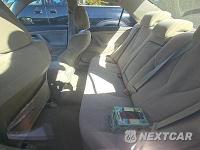 2011 Toyota Camry LE - zdjęcie 13 z 19 - miniatura