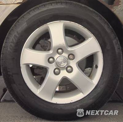 2003 Toyota Camry LE - zdjęcie 31 z 47 - miniatura